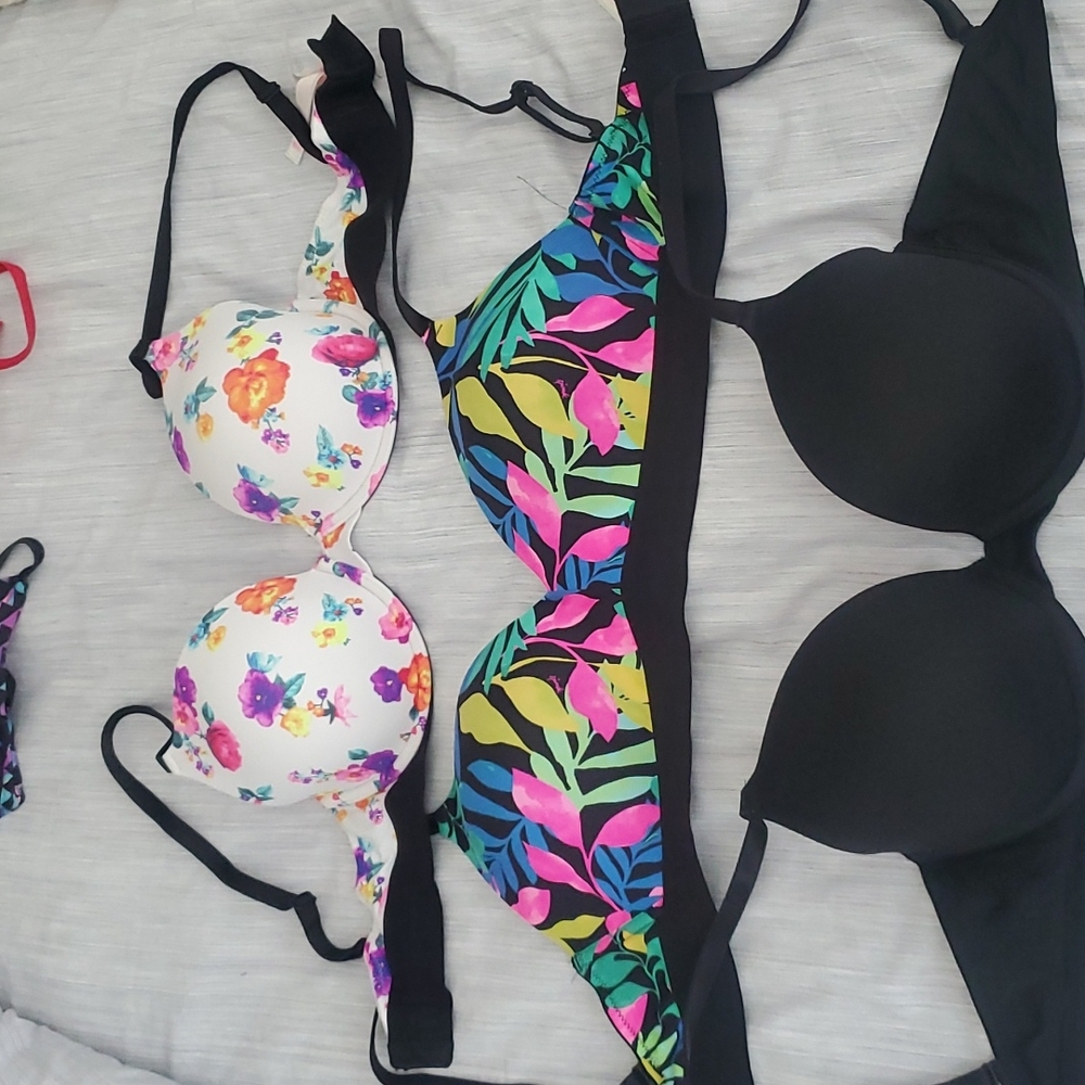 PINK 34D Bras
